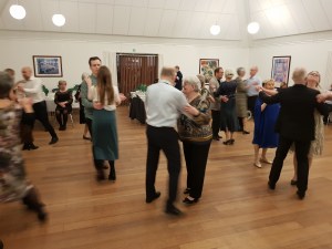 Lone 70 år - der danses